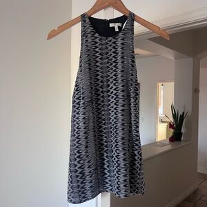 Black and grey silk Patterned Sleeveless tank top